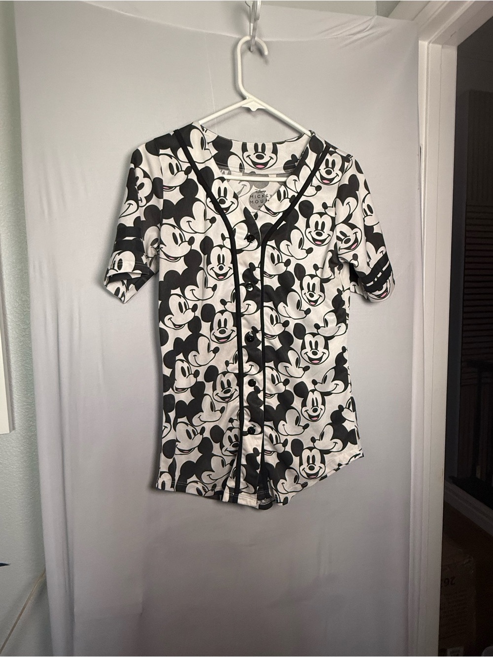 Disney Mickey Mouse Women’s Baseball Jersey Shirt – Medium
